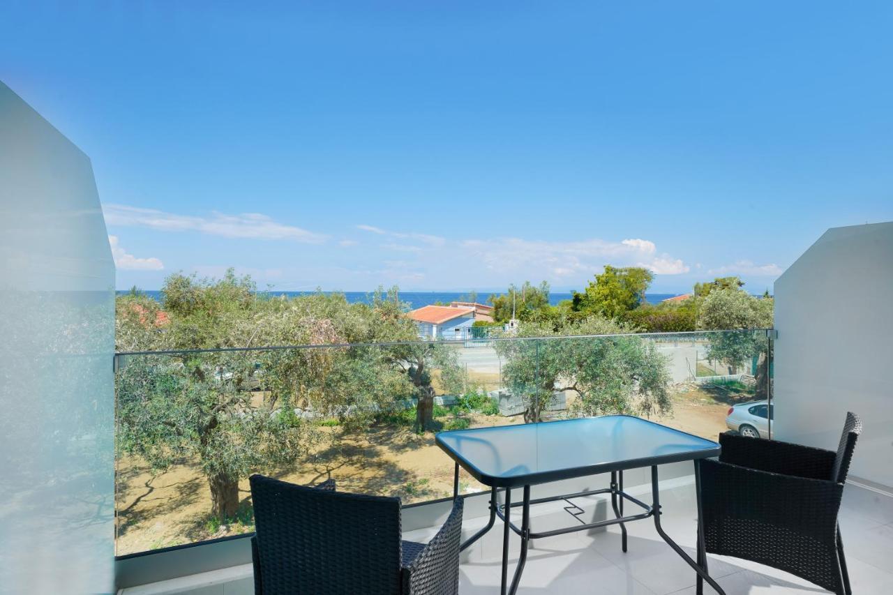 Miracle Suites By Klisma Beach Skála Kallirákhis Esterno foto
